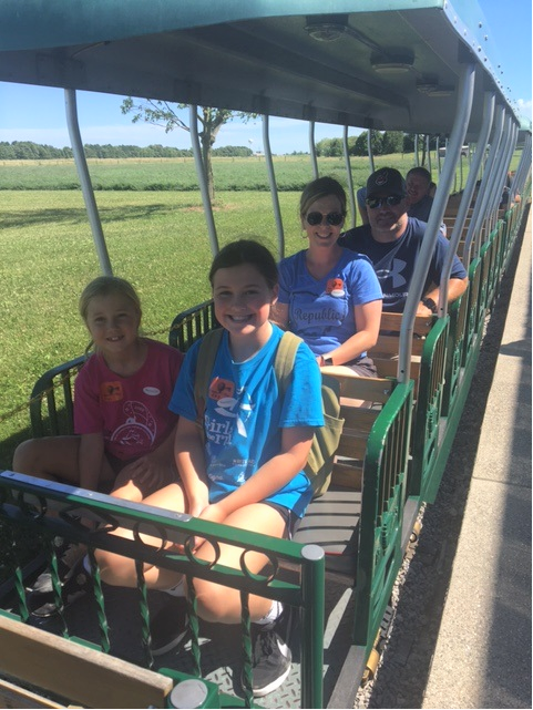 kids on train